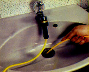 Reinigen eines Handwaschbeckensyphons